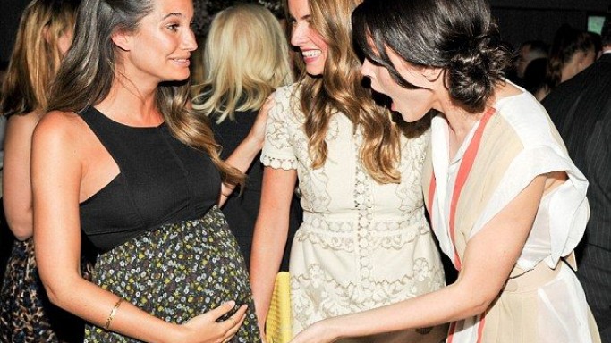 Bump Round Up: Lily Aldridge, Hilary Duff, April Geary and More (LINKS) -  BellyitchBlog
