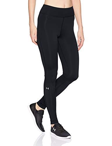 Woman wearing black winter leggings